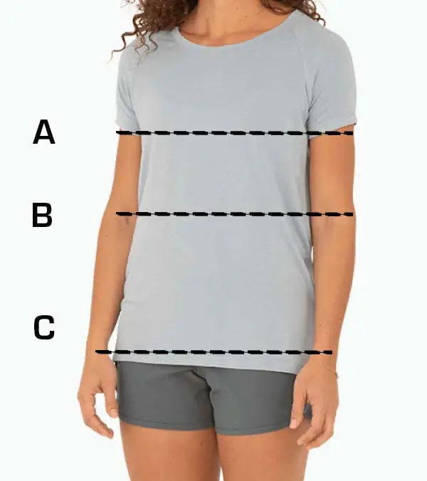 Woman fit guide Free Fly shirt light gray t-shirt and shorts